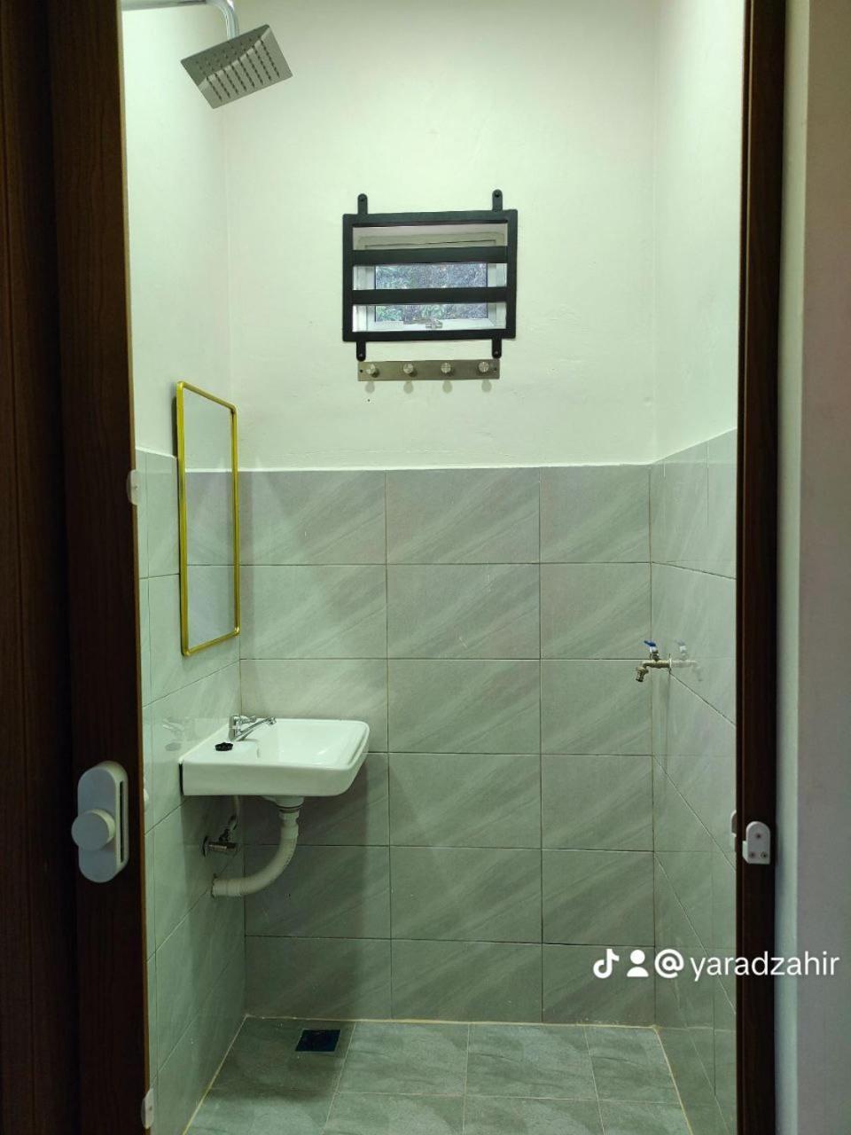 Homestay Habi Residence Kepala Batas  エクステリア 写真
