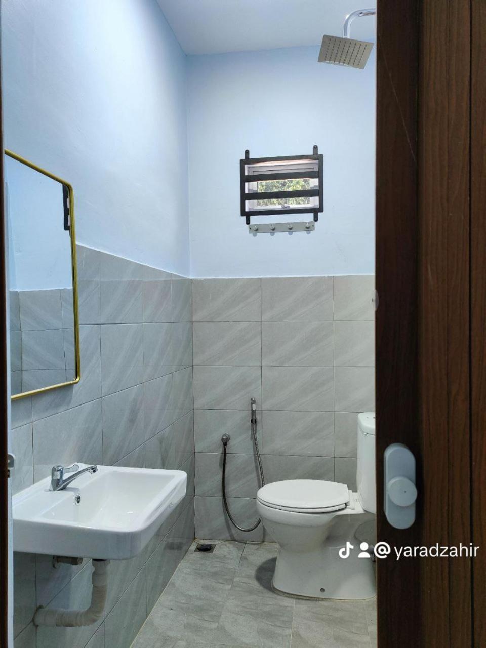 Homestay Habi Residence Kepala Batas  エクステリア 写真